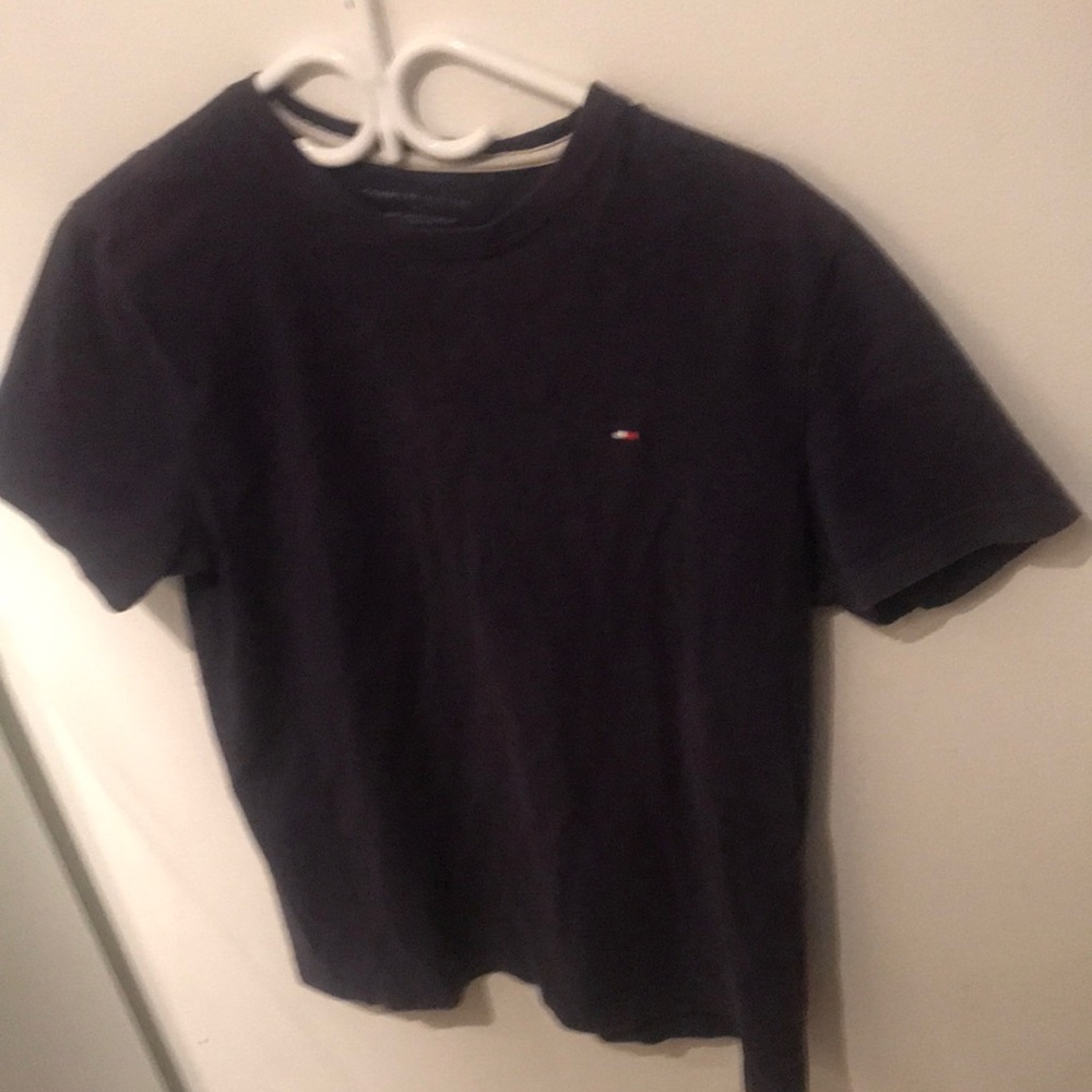 Tommy Hilfiger Super Soft Thick light black tee w/ cream inner collar